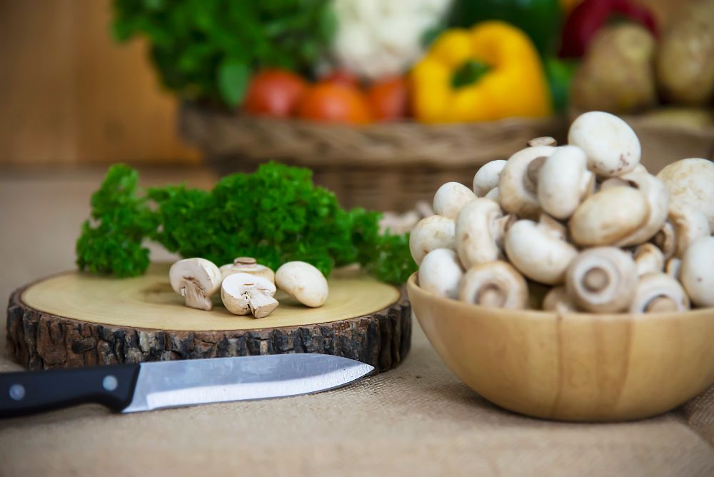 طريقة تنظيف الفطر الطازج
